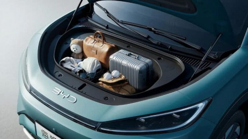 Представлен современный кроссовер класса Volkswagen Tiguan с автопилотом, холодильником и двумя багажниками за 16 000 долларов &mdash; BYD Sealion 05 EV