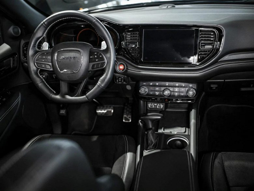 Таких в России больше нет. Столичный дилер продает &laquo;безумный&raquo; Dodge Durango Hennessey Hellcat с мотором на 1012 л.с.