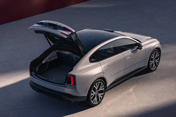 Volvo анонсировала новый класс автомобилей: начало положил электроседан