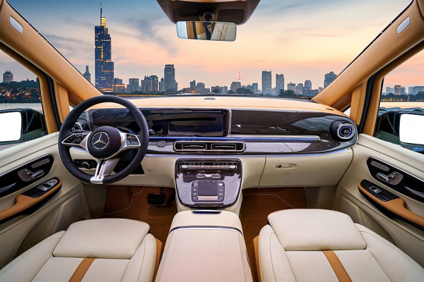 Круче Майбаха: Mansory превратила Mercedes-Benz V-класса в Rolls-Royce