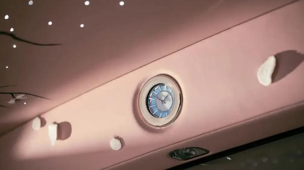 Такой автомобиль только один: представлен Rolls-Royce Phantom Cherry Blossom