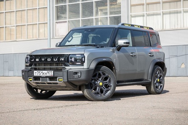 Робот или классический автомат: с какой коробкой передач выбрать Jetour T2