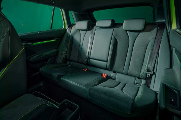 Skoda Elroq RS: &laquo;заряженная&raquo; версия компактного электрического кроссовера
