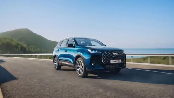 Свежие премьеры: какие автомобили пополнят авторынок России весной 2025 года