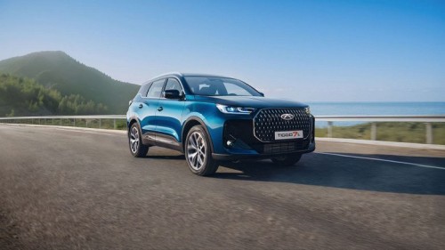 Иначе уже не продаются? Сразу после начала продаж Chery Tiggo 7L подешевел на 200 тысяч рублей