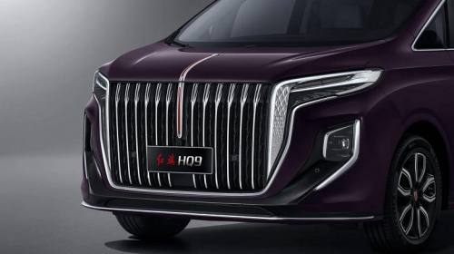 Китайская замена Toyota Alphard и Lexus LM &mdash; в два раза дешевле. Минивэн Hongqi HQ9 с 2,0-литровым мотором и &laquo;автоматом&raquo; оценили в России в 7,69 млн рублей