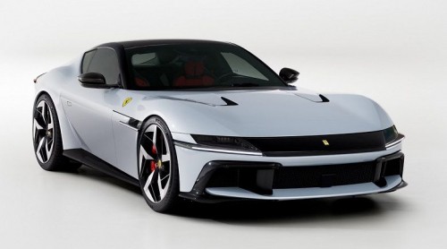 Новейший Ferrari 12Cilindri прибыл в Россию: эксклюзивный суперкар с V12 оценили почти в миллион евро