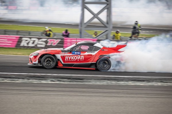 Много карбона, мало веса и рулевая рейка от BMW: тюнинг Toyota Supra A90 для RDS GP Много карбона, мало веса и рулевая рейка от BMW: тюнинг Toyota Supra A90 для RDS GP