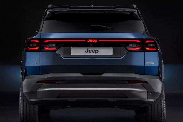 Новый Jeep Compass дебютировал с гибридными и электрическими установками