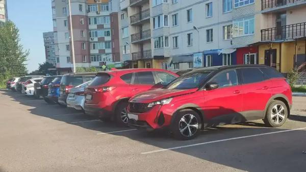 Битва за парковку: треть автовладельцев готовы отказаться от машины