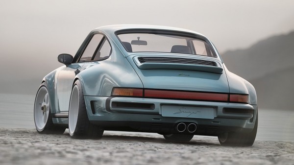 Очередной крутой Porsche 911 от Singer: широкий кузов, четыре фары и атмосферные 426 л.с.