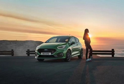 Хит продаж Ford Fiesta могут «возродить из пепла» при помощи Volkswagen. Сотрудничество Ford и VW оказалось «очень, очень, очень успешным» Хит продаж Ford Fiesta могут «возродить из пепла» при помощи Volkswagen. Сотрудничество Ford и VW оказалось «очень, очень, очень успешным»