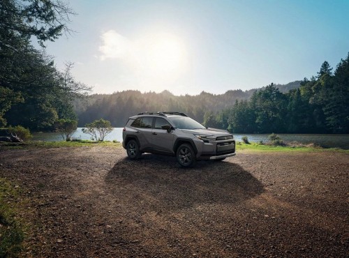 Toyota переписывает цены на автомобили