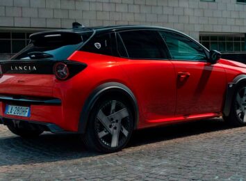 Хэтчбек Lancia Ypsilon получил &laquo;горячую&raquo; версию HF и две гоночные модификации
