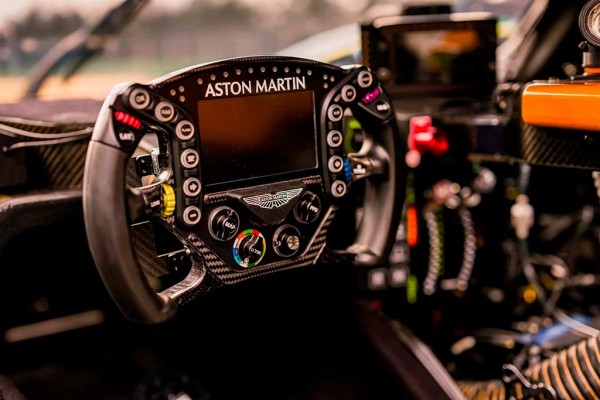 Aston Martin Valkyrie LM: лимитированная спецверсия с начинкой от лемановского болида