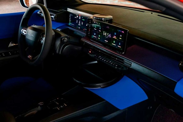 Хэтчбек Lancia Ypsilon получил &laquo;горячую&raquo; версию HF и две гоночные модификации