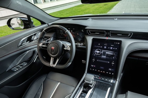 Покупаем Hongqi H6: что это за автомобиль и почему именно он?
