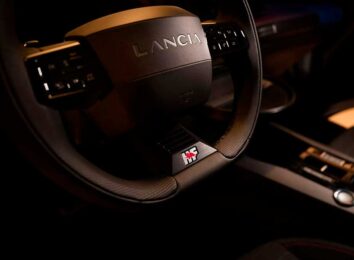 Хэтчбек Lancia Ypsilon получил &laquo;горячую&raquo; версию HF и две гоночные модификации
