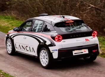 Хэтчбек Lancia Ypsilon получил &laquo;горячую&raquo; версию HF и две гоночные модификации
