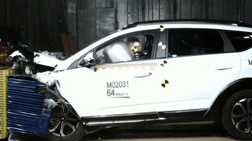 Lada Iskra разбили на скорости 64 км/ч &mdash; серьезный краш-тест пройден на максимальные 4 звезды