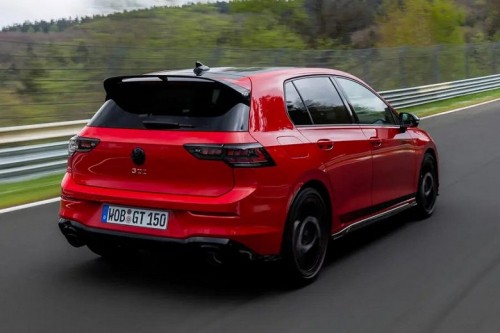 Самый мощный за 50 лет: представлен Volkswagen Golf GTI Edition 50