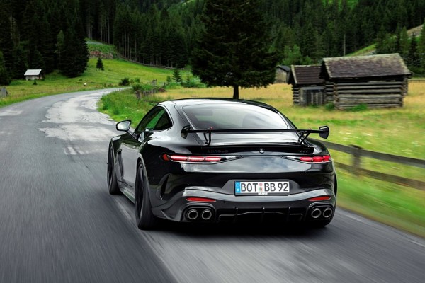 Очередной &laquo;тысячник&raquo; от Brabus: теперь на базе купе Mercedes-AMG GT 63 S E Performance