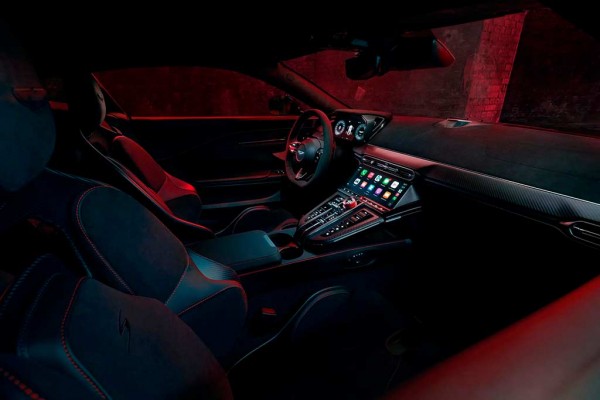 Aston Martin Vantage S: драйверская версия обновленного суперкара