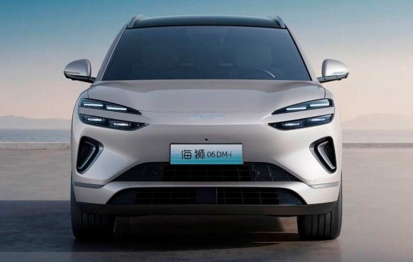 Паркетник BYD Sealion 06 дебютировал на рынке в виде гибрида и электрокара
