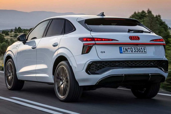 Для нового Audi Q3 стала доступна купеобразная версия Sportback