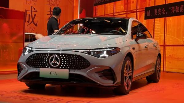 Компания Mercedes-Benz показале в Китае электрический Mercedes-Benz CLA