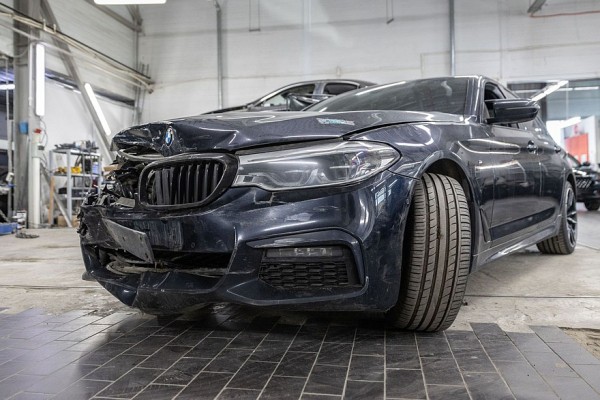 &laquo;Жесть&raquo; без потрясений: кузовной ремонт BMW 5 Series VII (G30)