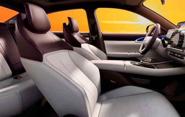 Обновленный седан Changan Eado / Lamore представлен в Поднебесной Обновленный седан Changan Eado / Lamore представлен в Поднебесной