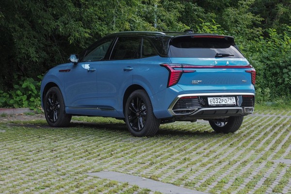 Покупаем Hongqi HS3: что это за автомобиль и почему именно он