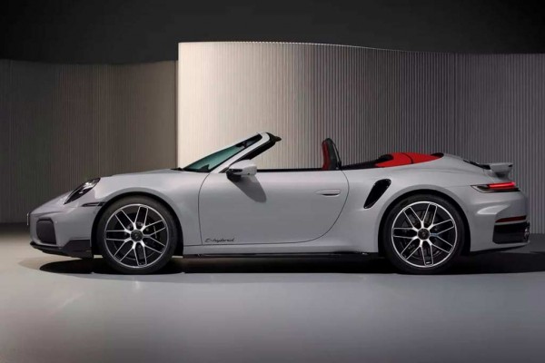 Обновленный Porsche 911 Turbo S (992) получил гибридную силовую установку