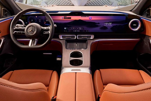 Mercedes-Benz GLC EQ: электрический кроссовер с массивным грилем