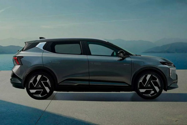Электрический Mitsubishi Eclipse Cross EV оказался перелицованной копией Renault Scenic