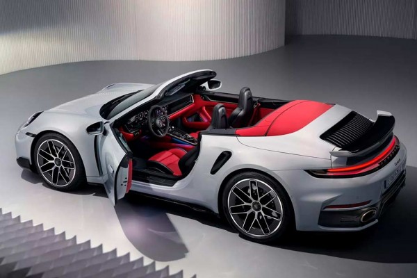 Обновленный Porsche 911 Turbo S (992) получил гибридную силовую установку