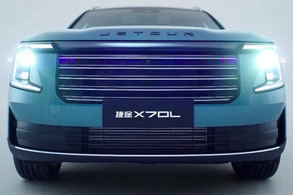 Jetour X70L: представлен бензиновый вариант модели в новом кузове