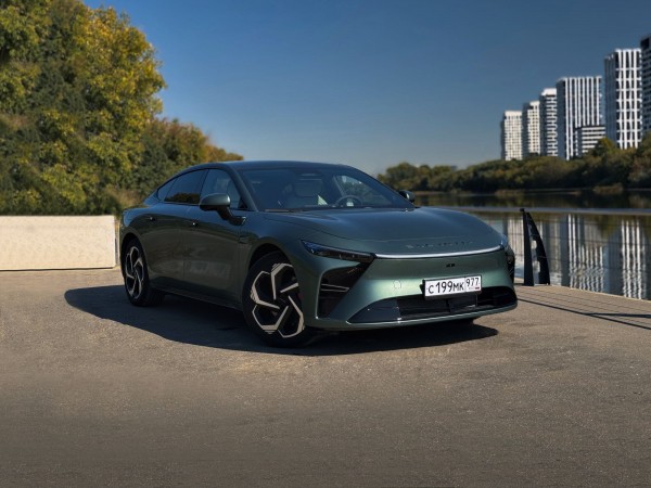 Компас покупателя: какая комплектация Exeed Exlantix ES подойдет вам идеально?