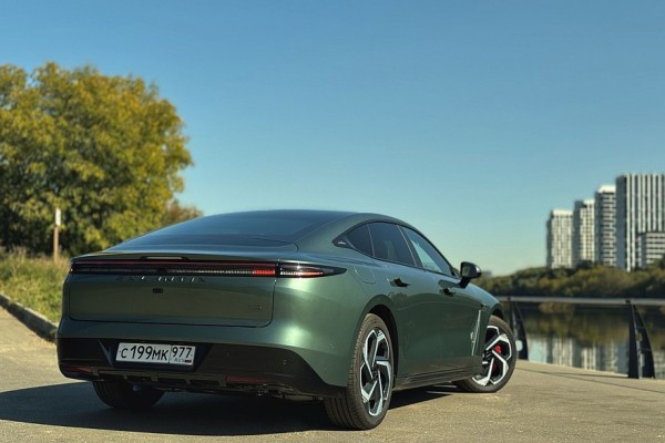 Компас покупателя: какая комплектация Exeed Exlantix ES подойдет вам идеально?