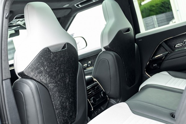 Manhart SV 800: больше мощности для упакованного в карбон Range Rover Sport SV