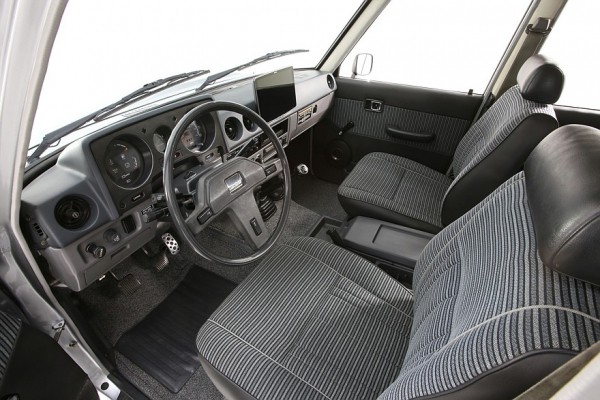 Больше мощности для классика: Toyota снабдила Land Cruiser J60 современным V6