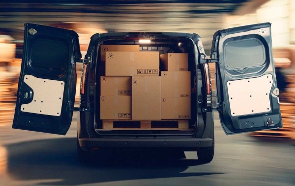 Renault Trafic E-Tech Electric: электрический фургон с запасом хода до 450 км