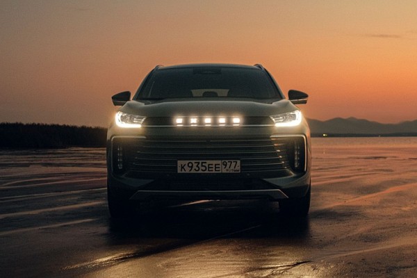 Покупаем Exeed TXL: что это за автомобиль и чем он интересен