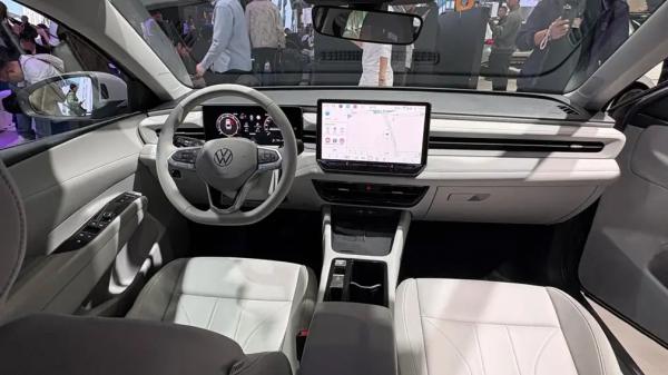 Новый Volkswagen Lavida Pro приехал на международный автосалон