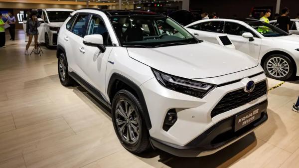 Удивительная статистика: LADA не вошла в рейтинг продаж за первые 9 месяцев 2025 года