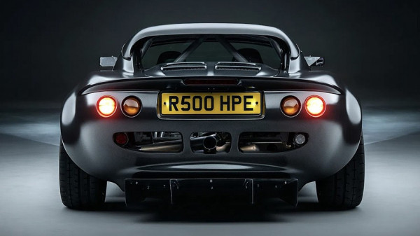 Рестомод на базе Lotus Elise от HPE SV: радикальная диета и визжащий двигатель Honda K20