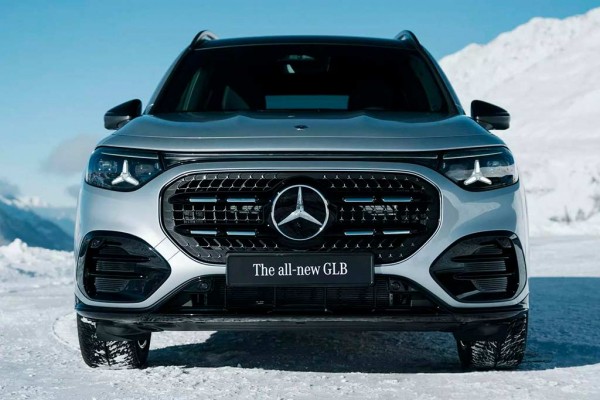 Кроссовер Mercedes-Benz GLB в новом кузове дебютировал в виде электрокара