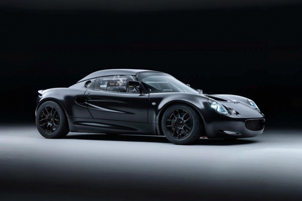 Рестомод на базе Lotus Elise от HPE SV: радикальная диета и визжащий двигатель Honda K20