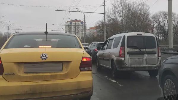 Пробки больше не страшны: эксперт поделился секретами выживания для вашего авто